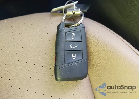 2019 Volkswagen Jetta 1.4T R-Line/1.4T S/1.4T Se из США, поврежденный, VIN 3VWC57BU2KM086206